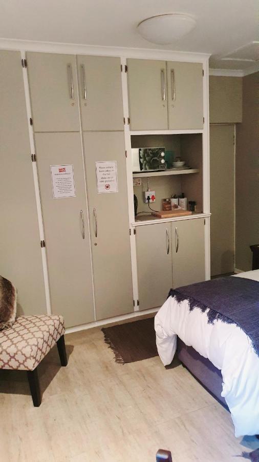 The Spare Bedroom Unit 1 Harrismith Bagian luar foto